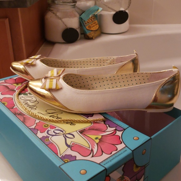 DONATED Poetic Licence gold tipped flats - Picture 3 of 5